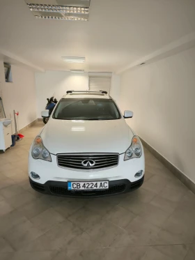 Infiniti QX30 QX 50 Закупена от Витоша ауто, реални километри, снимка 2