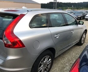 Volvo XC60 2.4D5AWD Swiss Autom., снимка 5