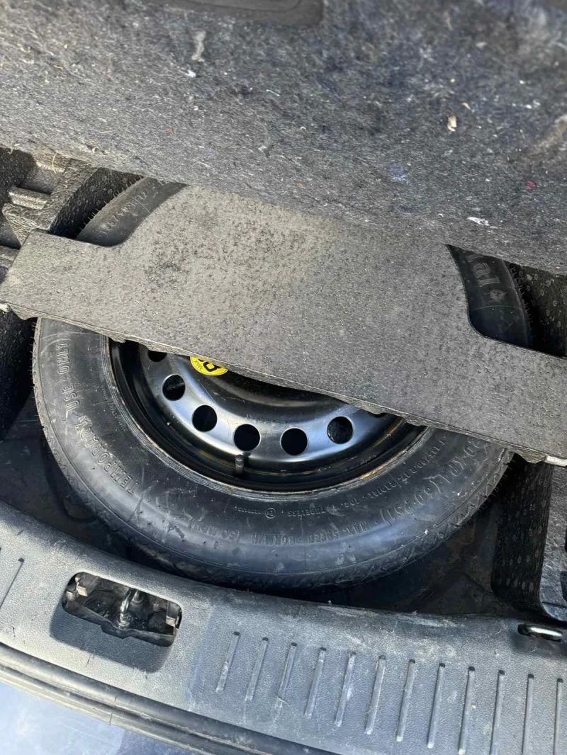 Ford Kuga, снимка 11 - Автомобили и джипове - 50444670