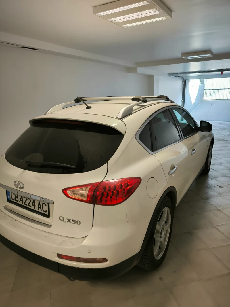 Infiniti QX30 QX 50 Закупена от Витоша ауто, реални километри, снимка 2 - Автомобили и джипове - 53364119