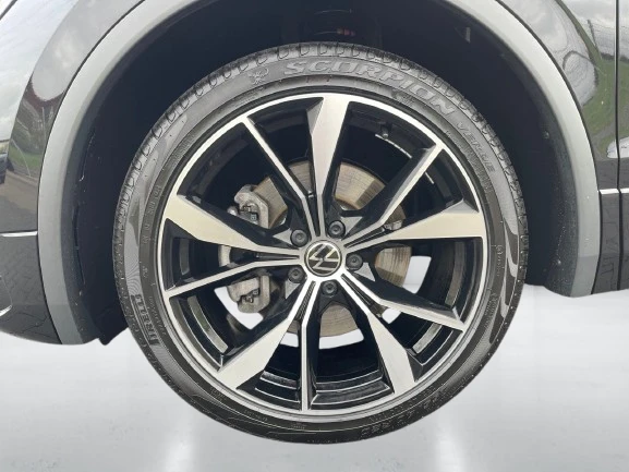 VW Tiguan Allspace 2.0 TDI 4Motion = R-line= Гаранция - изображение 5