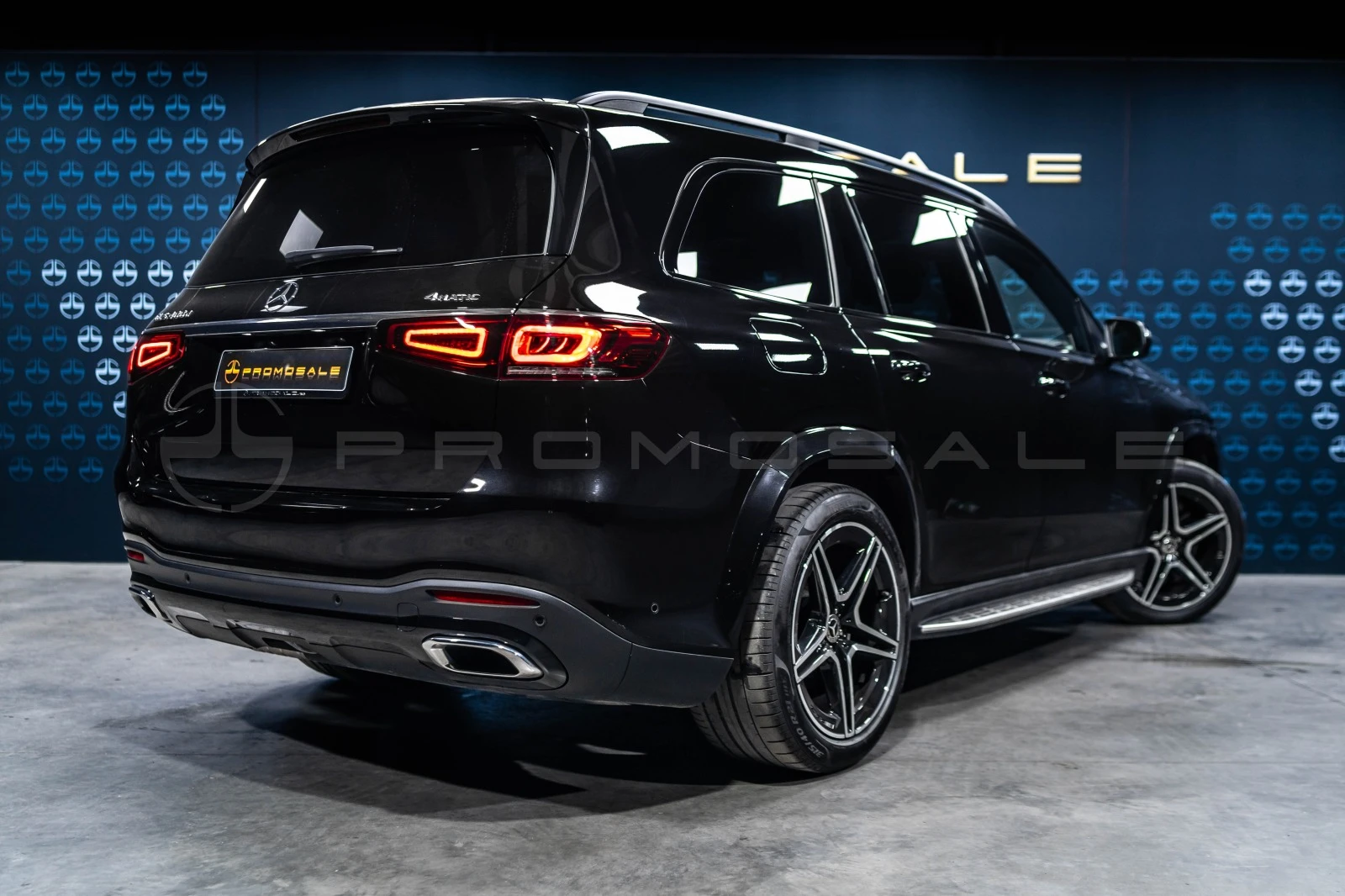 Mercedes-Benz GLS 400 d 4M AMG*NightPaket*7Seats*Burmester*Pano - изображение 4