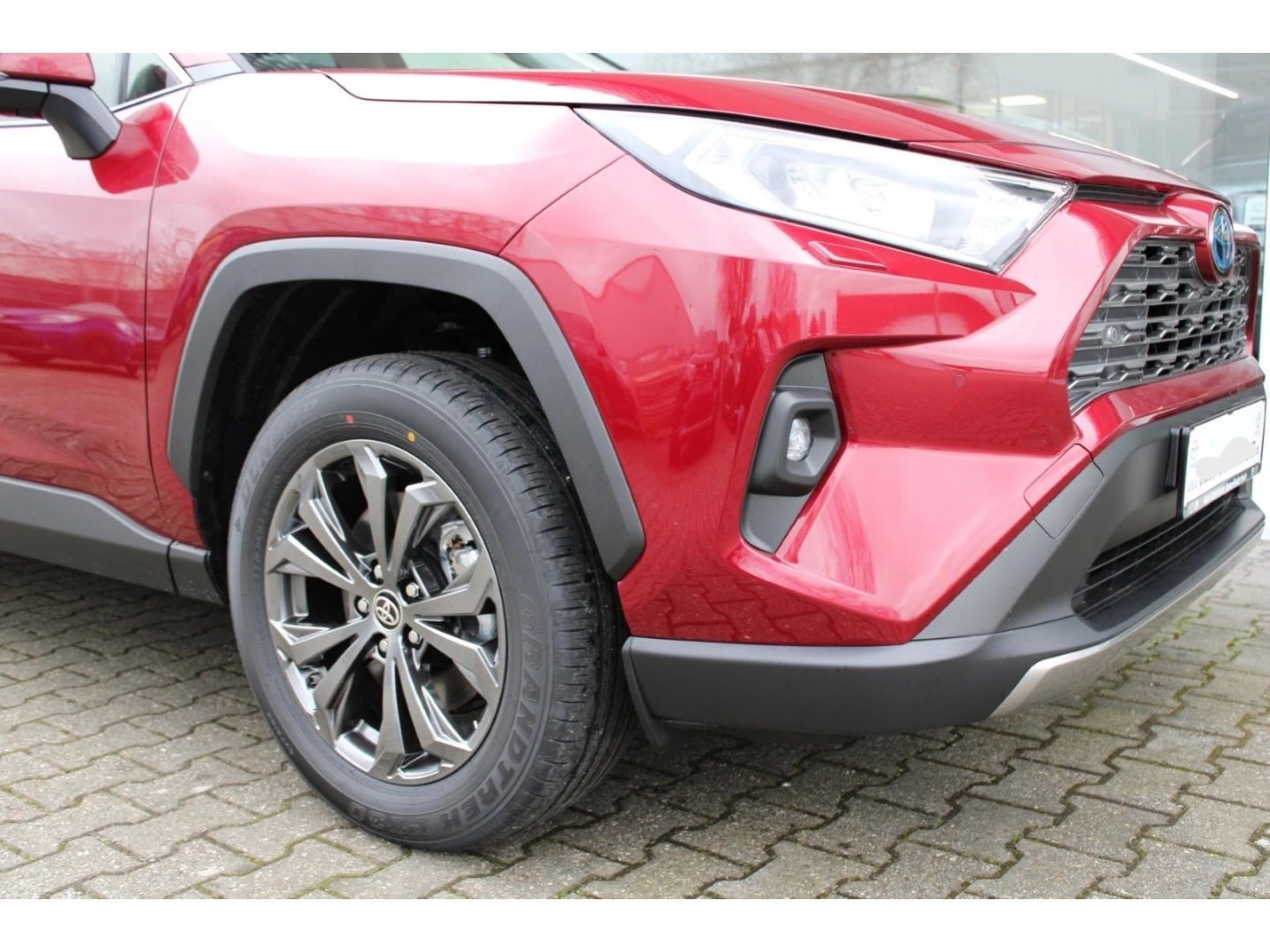 Toyota Rav4 2.5 Hybrid Team Deutschland - изображение 6