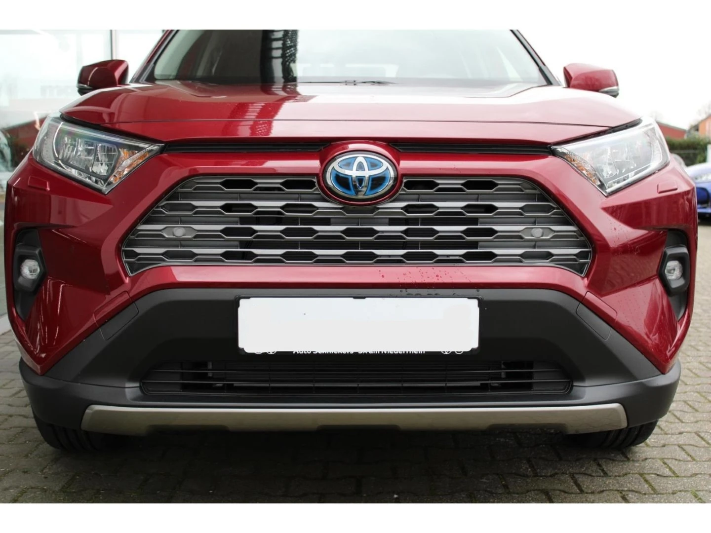 Toyota Rav4 2.5 Hybrid Team Deutschland - изображение 7