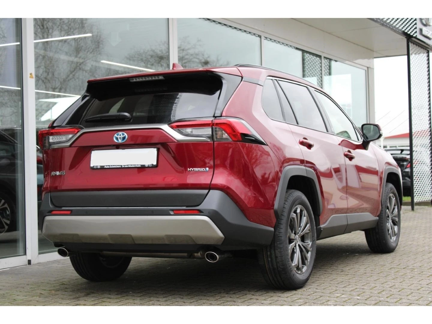 Toyota Rav4 2.5 Hybrid Team Deutschland - изображение 3