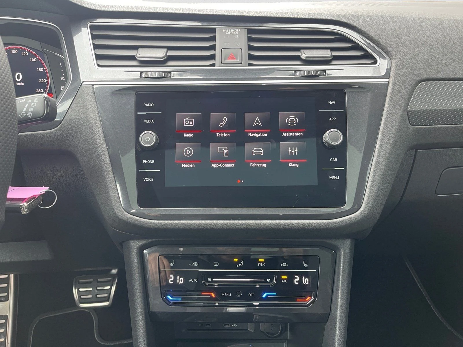 VW Tiguan Allspace 2.0 TDI 4Motion = R-line= Гаранция - изображение 9