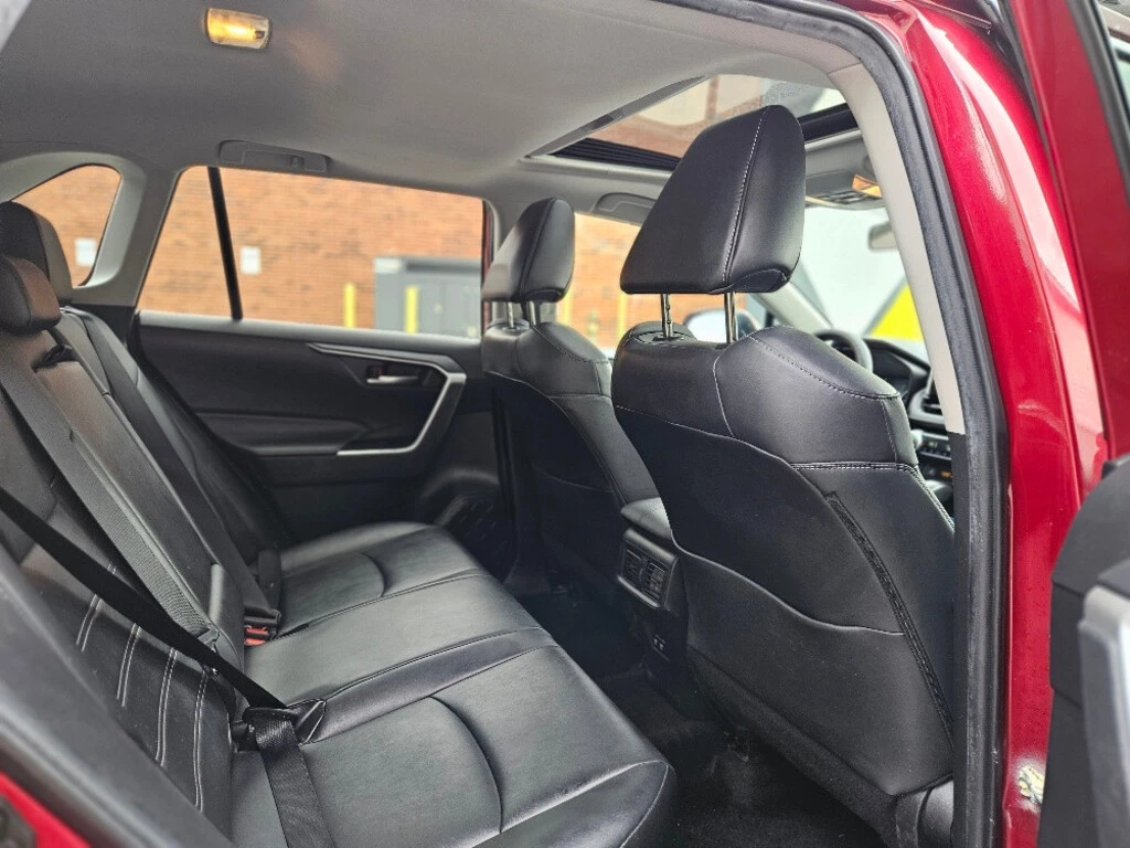 Toyota Rav4 XLE* PREMIUM* AWD* LEATHER* SUNROOF | Mobile.bg   12