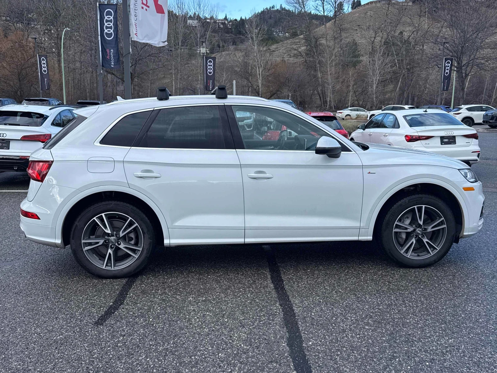 Audi Q5 PROGRESSIV 55TFSi E* * CARFAX * * АВТО КРЕДИТ * *  - изображение 3