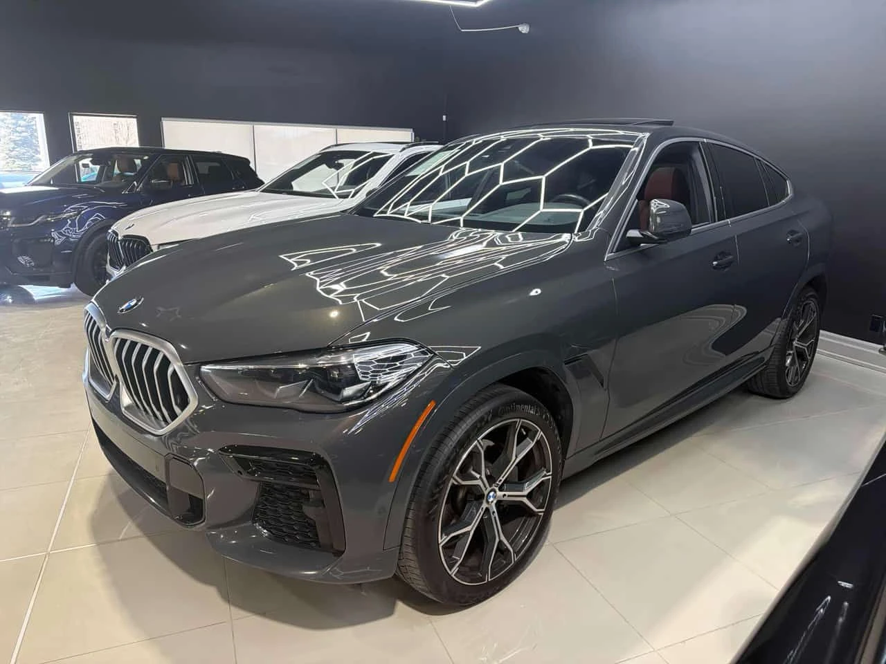 BMW X6 xDrive40i M Sport | PANO | KEYLESS | CARFAX | Mobile.bg � ����������� 11