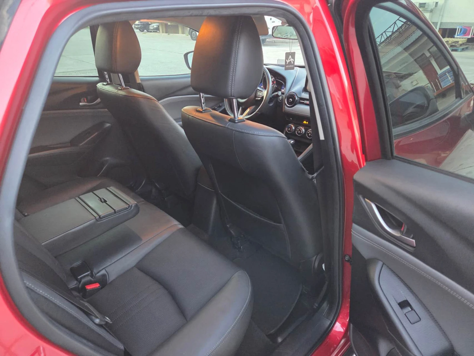 Mazda CX-3 Facelift  HEAD UP/КОЖА/ДИСТРОНИК/НАВИГАЦИЯ!, снимка 15 - Автомобили и джипове - 53761735