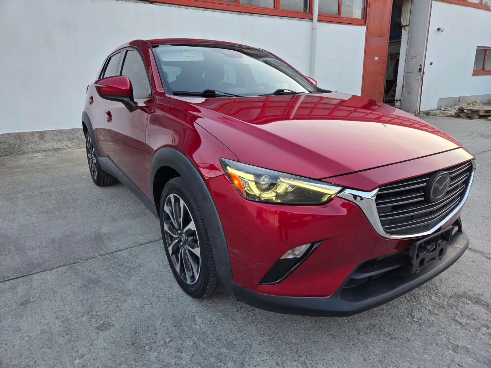 Mazda CX-3 Facelift  HEAD UP/КОЖА/ДИСТРОНИК/НАВИГАЦИЯ!, снимка 4 - Автомобили и джипове - 53761735