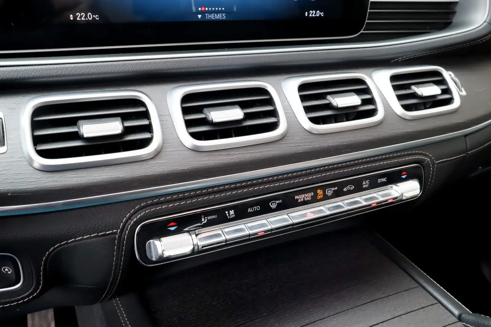 Mercedes-Benz GLE burmester* multibeam led* Parking Assist, снимка 14 - Автомобили и джипове - 54653192