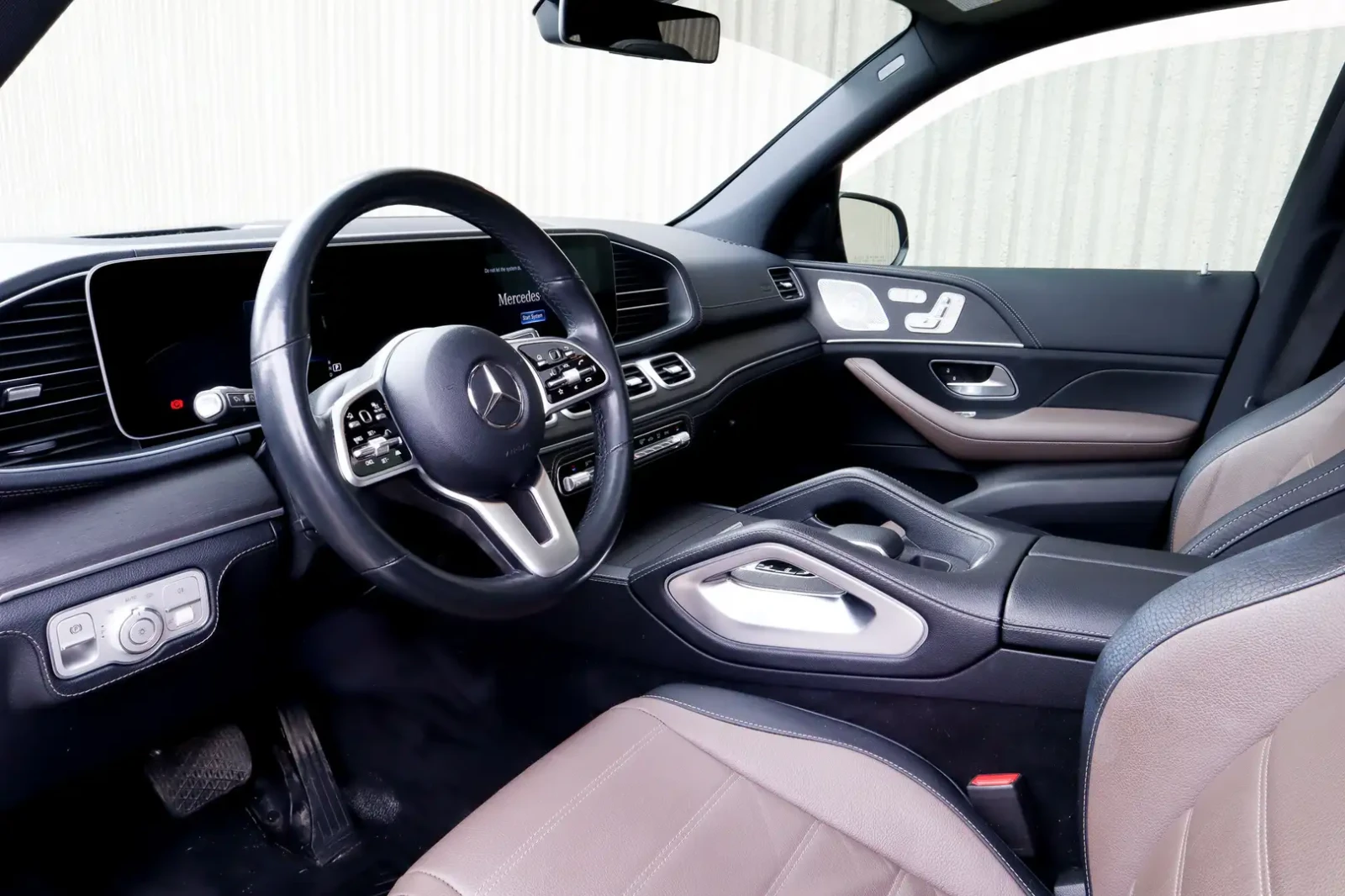 Mercedes-Benz GLE burmester* multibeam led* Parking Assist, снимка 7 - Автомобили и джипове - 54653192