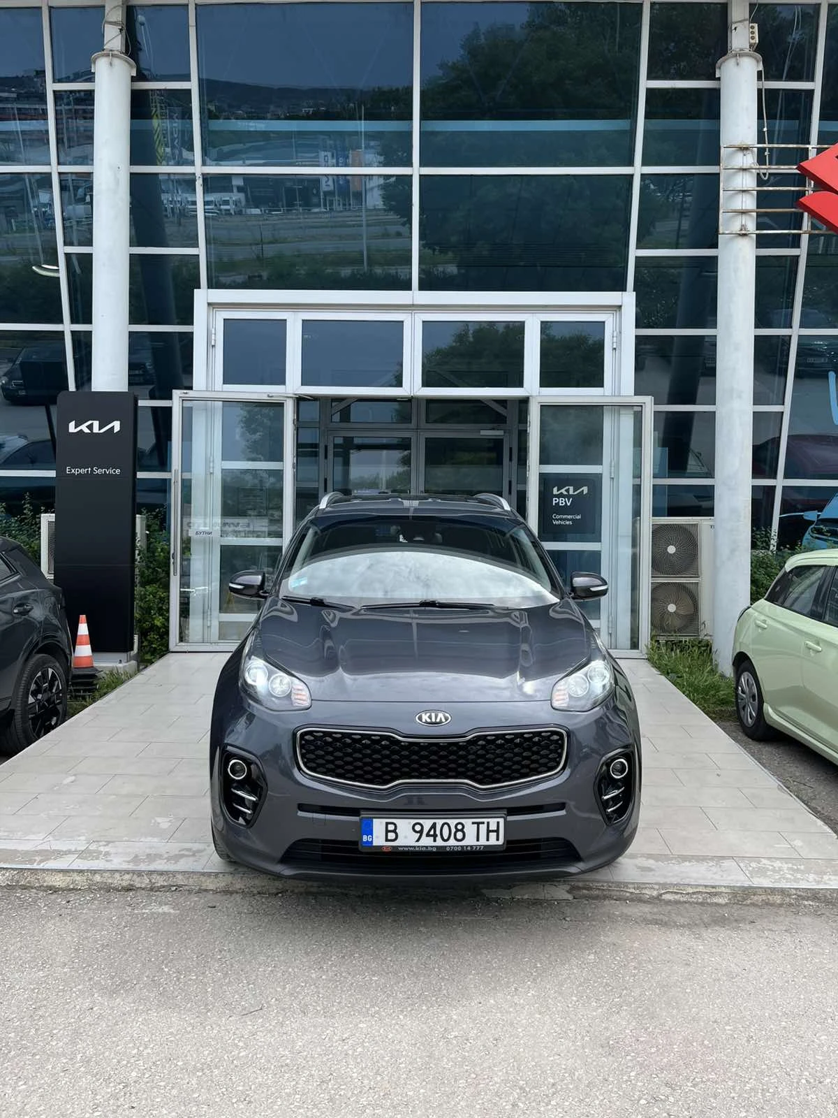 Kia Sportage, снимка 2 - Автомобили и джипове - 54829891