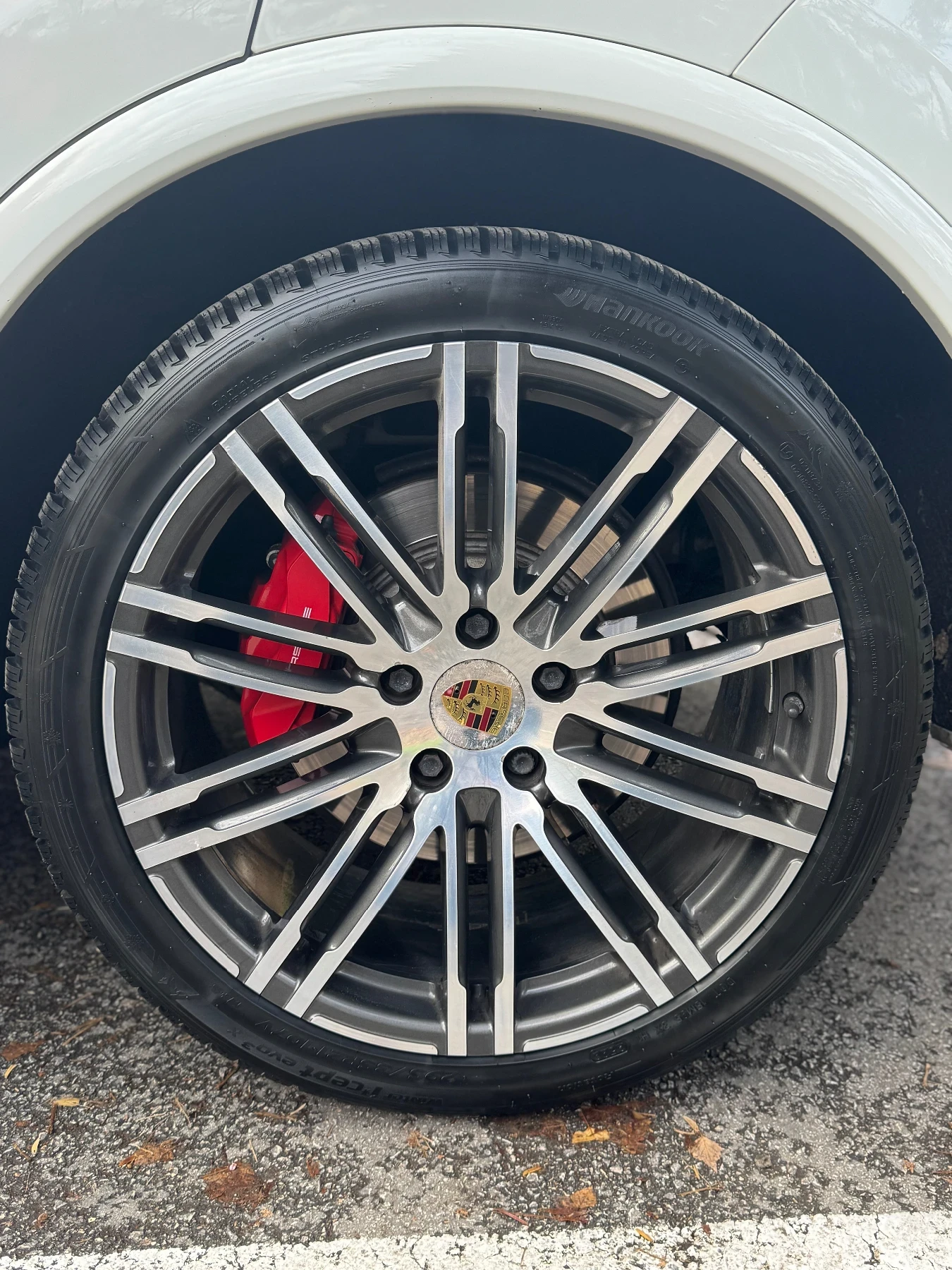 Porsche Cayenne  GTS ВАКУУМ/ОБДУХ/ДИСКТРОНИК, снимка 8 - Автомобили и джипове - 54912859