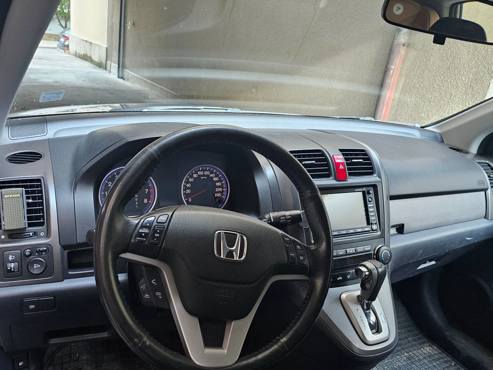 Honda Cr-v 2.0i-VTEC 4x4, снимка 4 - Автомобили и джипове - 55243560