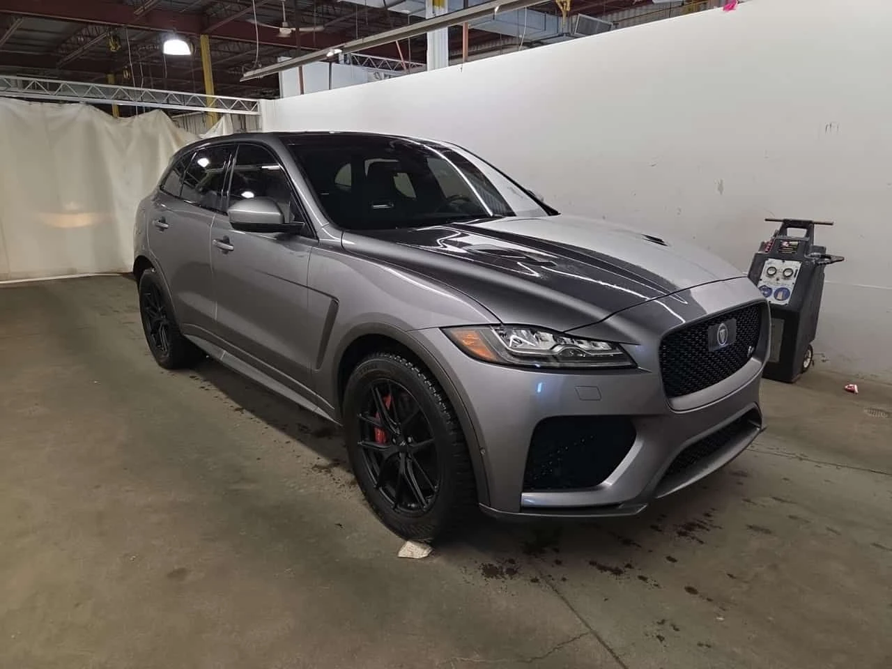 Jaguar F-PACE * SVR * CARFAX * ЦЕНА ДО БГ, снимка 2 - Автомобили и джипове - 55264295