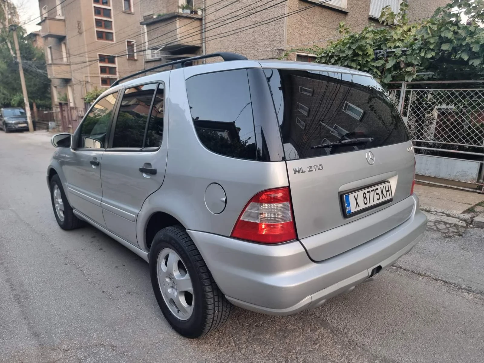 Mercedes-Benz ML 270, снимка 3 - Автомобили и джипове - 55511432
