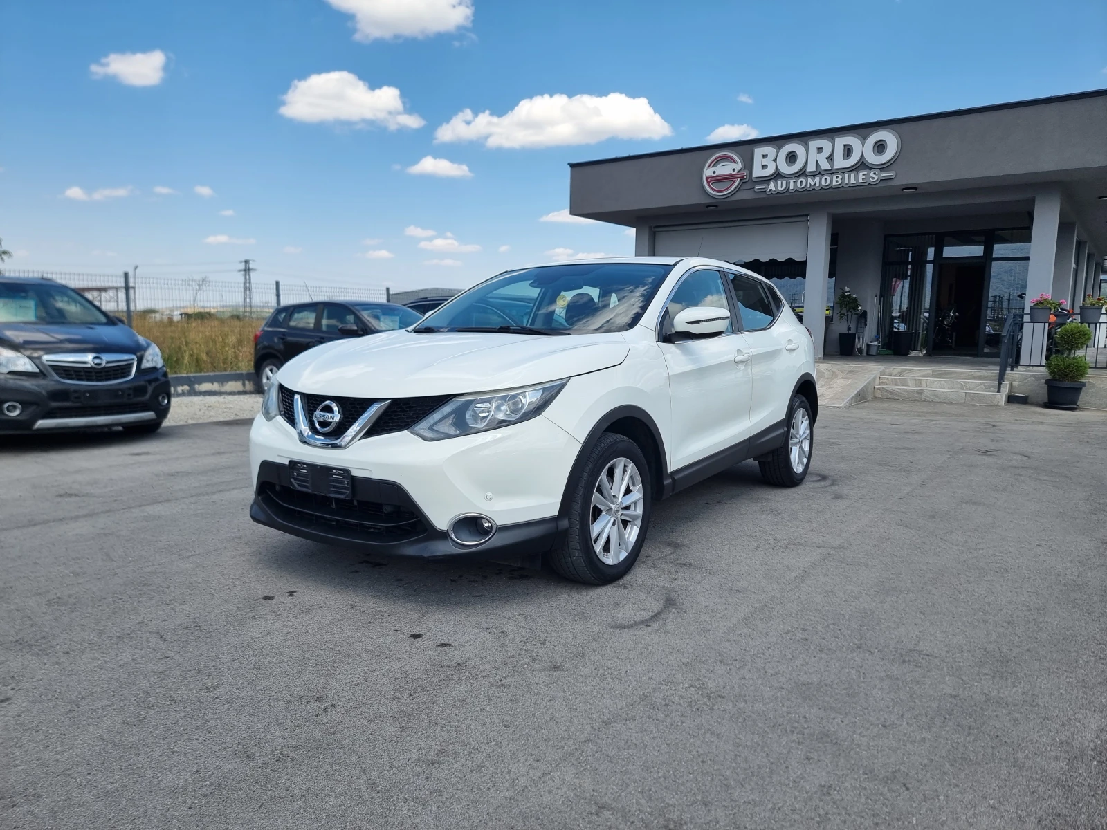 Nissan Qashqai 1.6DCI , снимка 3 - Автомобили и джипове - 55615288