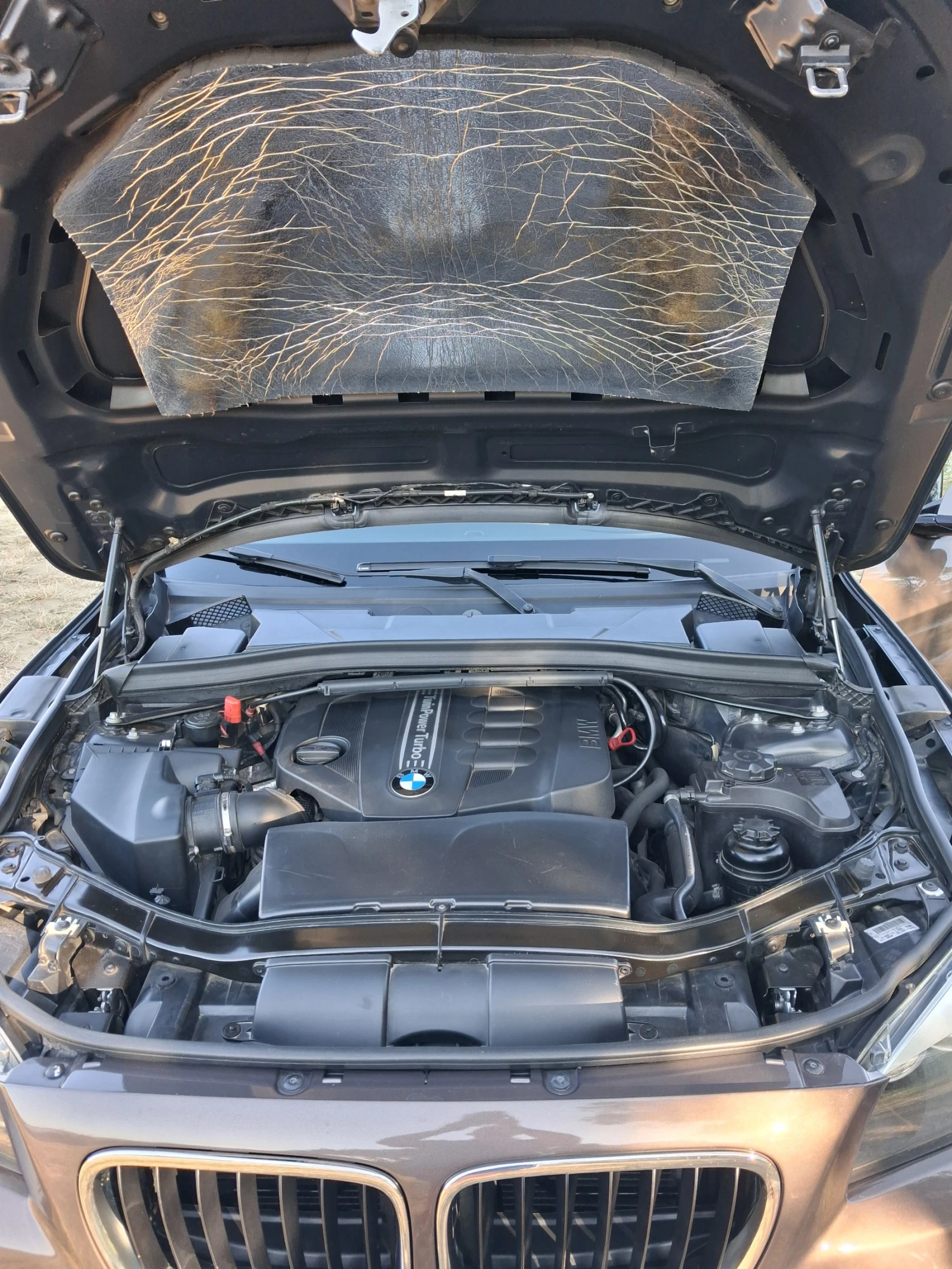 BMW X1 xDrive 2.0d, снимка 16 - Автомобили и джипове - 56172227