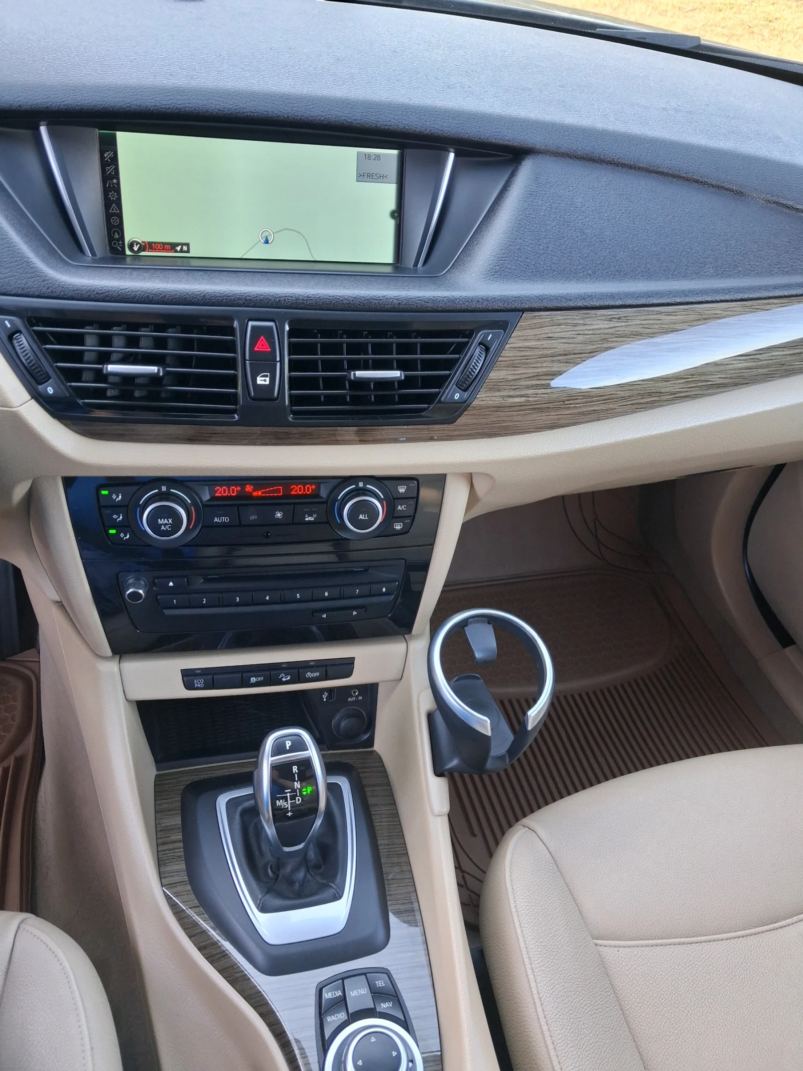 BMW X1 xDrive 2.0d, снимка 9 - Автомобили и джипове - 56172227