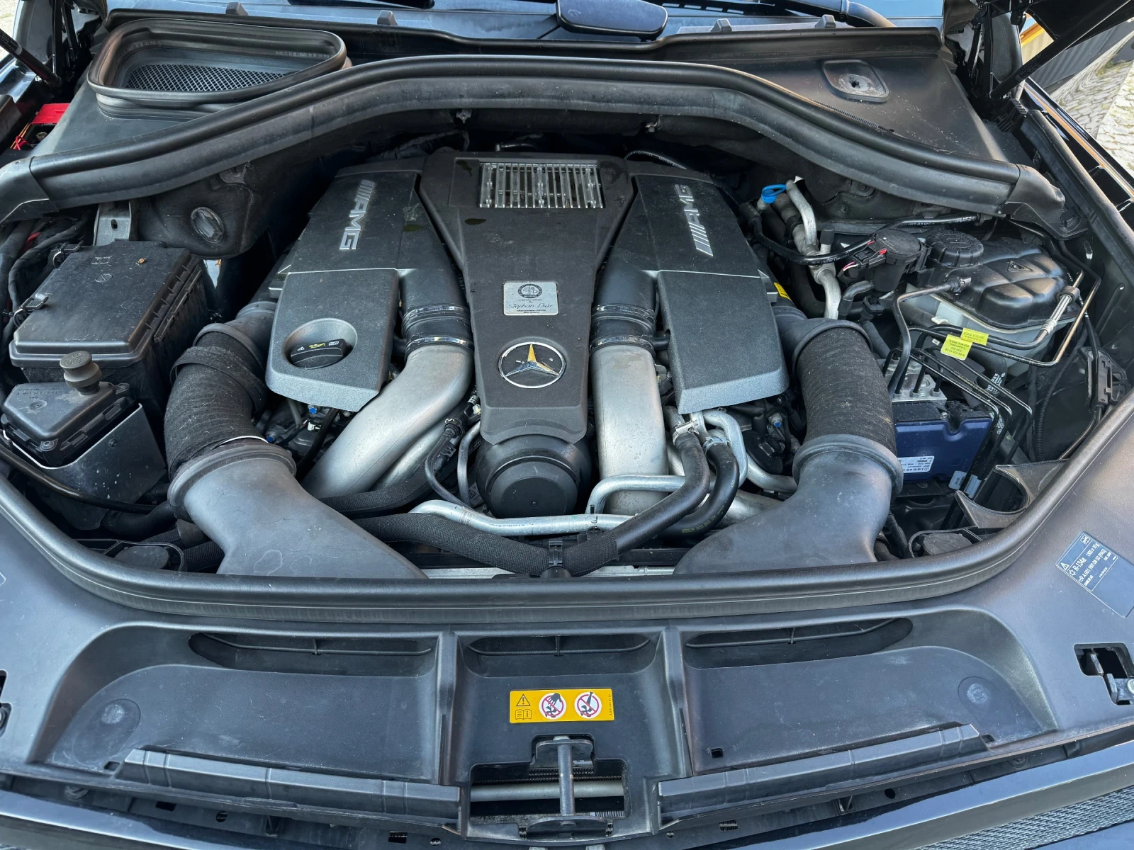 Mercedes-Benz GL 63 AMG 5.5 V8 BITURBO, снимка 8 - Автомобили и джипове - 55914521