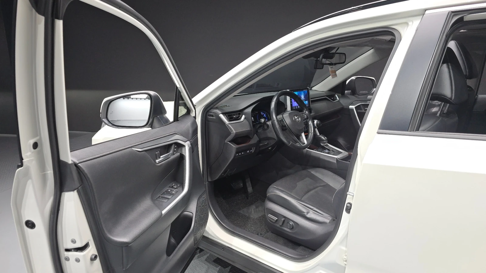 Toyota Rav4 2, 5 Limited Hybrid AWD, снимка 8 - Автомобили и джипове - 56006738