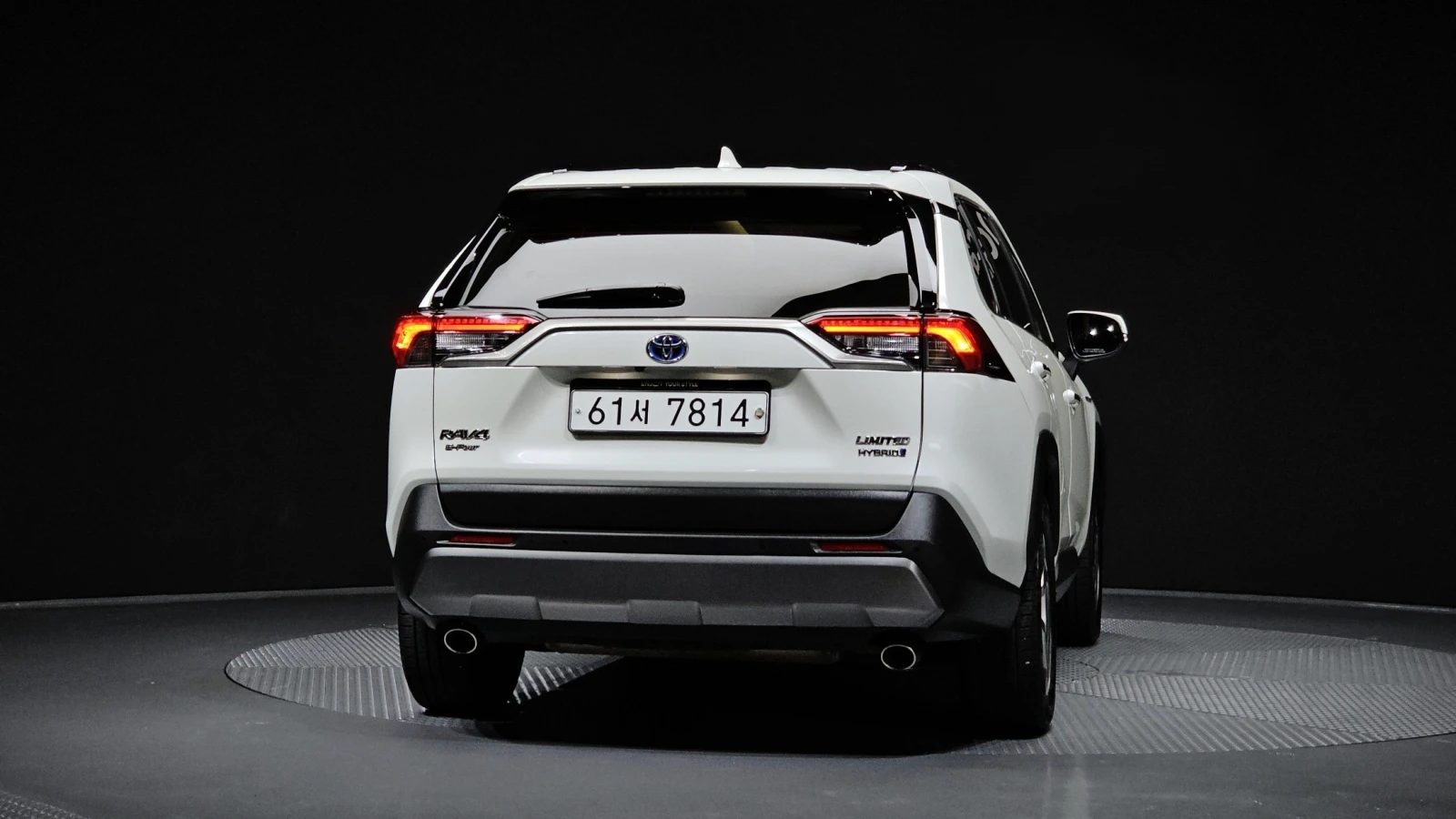 Toyota Rav4 2, 5 Limited Hybrid AWD, снимка 4 - Автомобили и джипове - 56006738
