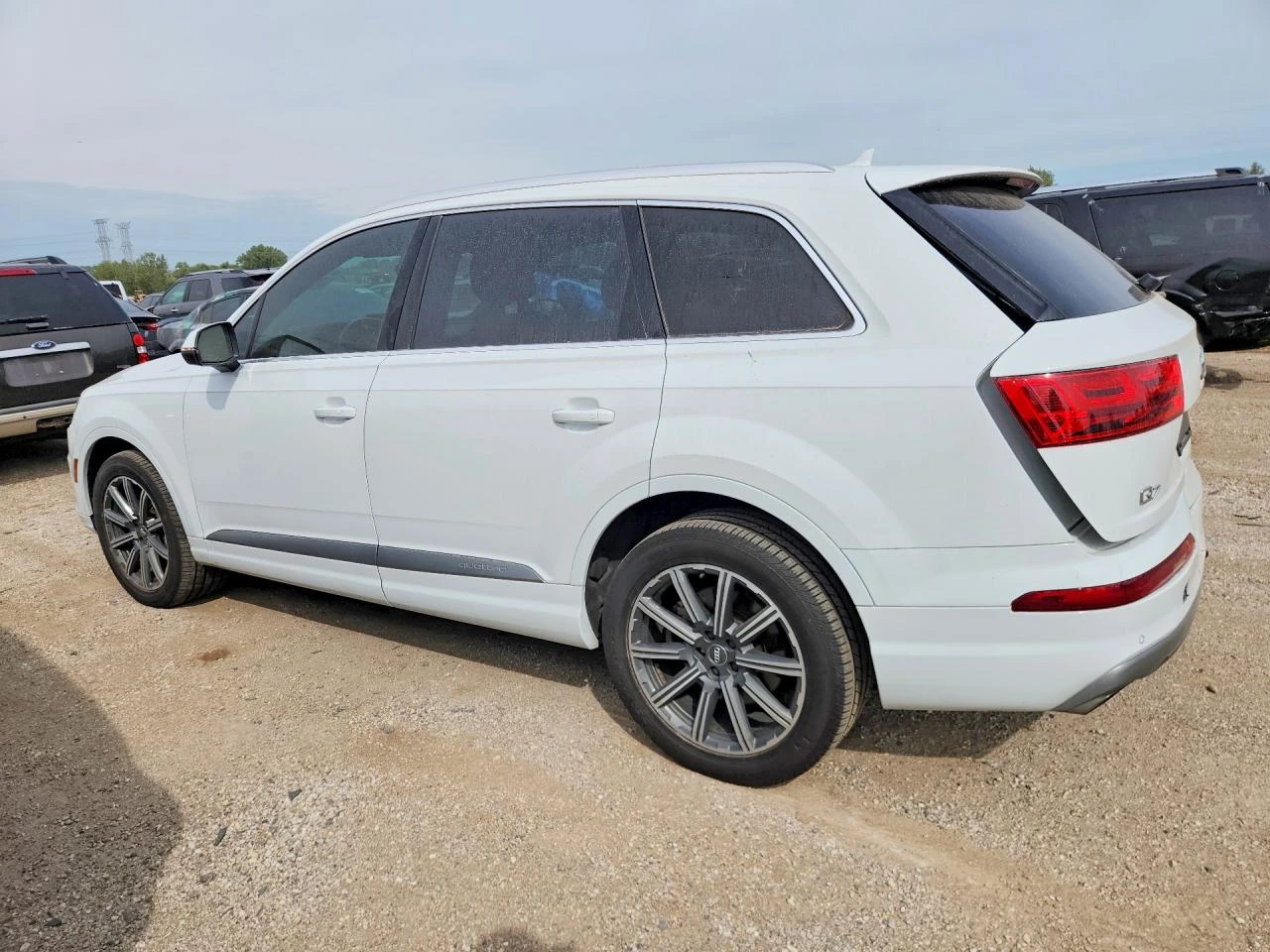 Audi Q7 3.0l Premium Plus, снимка 2 - Автомобили и джипове - 56349167