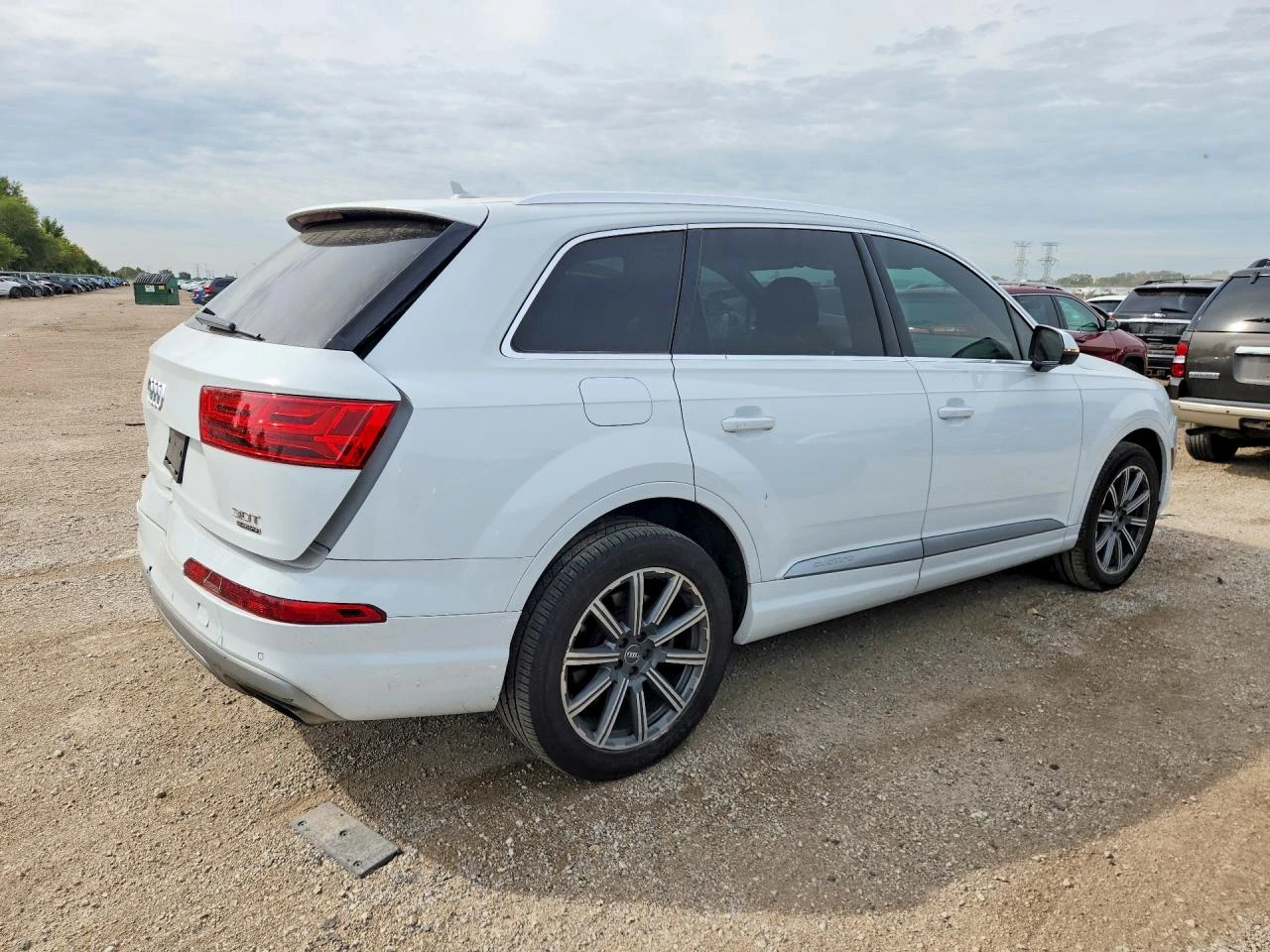 Audi Q7 3.0l Premium Plus, снимка 3 - Автомобили и джипове - 56349167