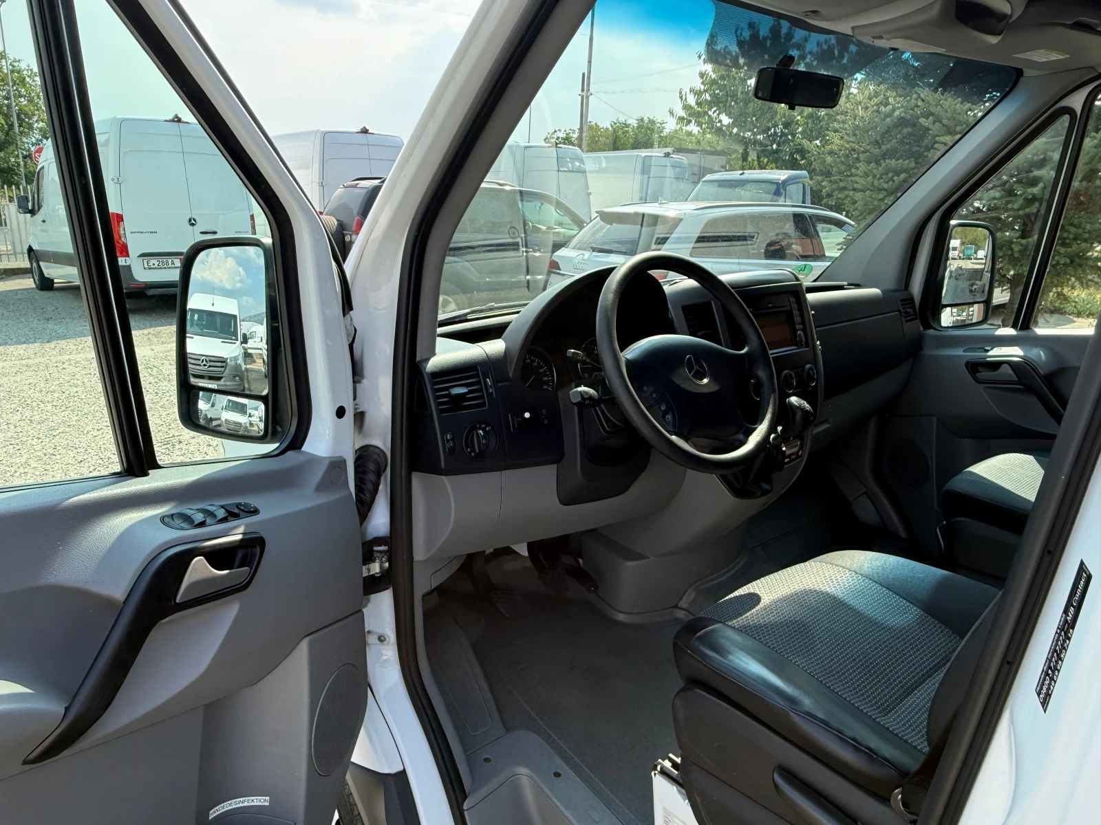 Mercedes-Benz Sprinter 315 9МЕСТА, 2xКЛИМА, FULL екстри, OM646, НОВ!, снимка 6 - Бусове и автобуси - 55770709