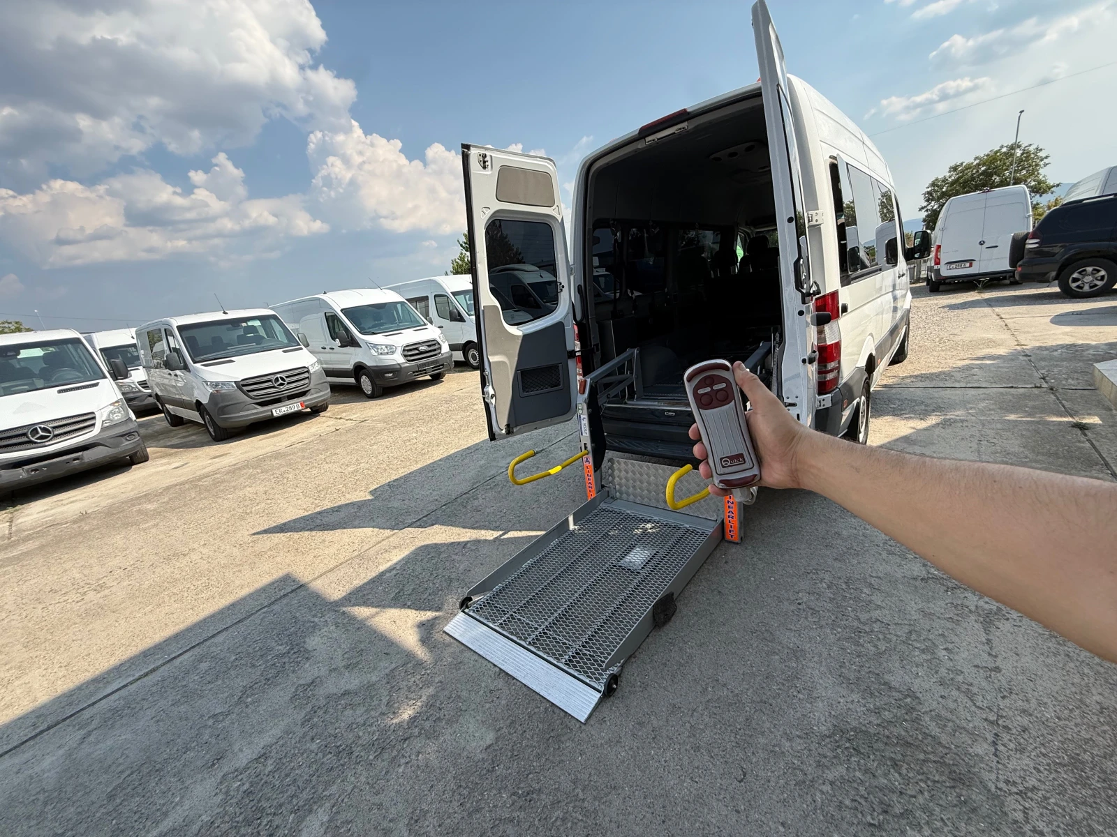 Mercedes-Benz Sprinter 315 9МЕСТА, 2xКЛИМА, FULL екстри, OM646, НОВ!, снимка 14 - Бусове и автобуси - 55770709