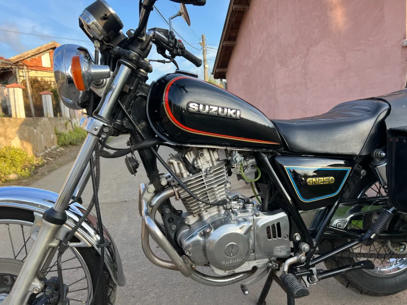 Suzuki GN GN250, снимка 7 - Мотоциклети и мототехника - 52337426