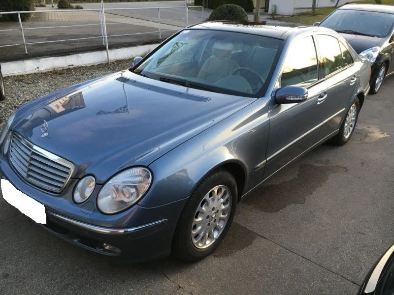 Двигател за Mercedes-Benz E 320, снимка 2 - Части - 20333251