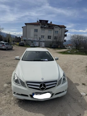Mercedes-Benz E 220 2.2, снимка 4