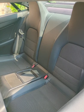 Mercedes-Benz E 220 2.2, снимка 9