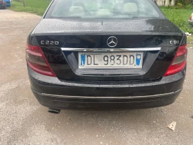 Mercedes-Benz C 220 CDI (170кс)OM646/Кожа/Климатроник/Автопилот/Италия - 7100 лв. / 3630.17 € - 43494236 3