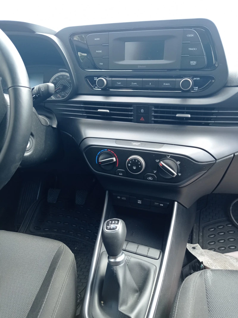 Hyundai I20 1.2 MPI 85к.с, снимка 5 - Автомобили и джипове - 41369365