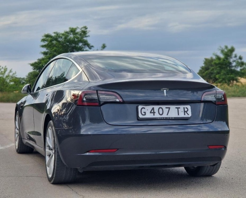 Tesla Model 3 Европейска с Гаранция до 2028, снимка 4 - Автомобили и джипове - 46218063