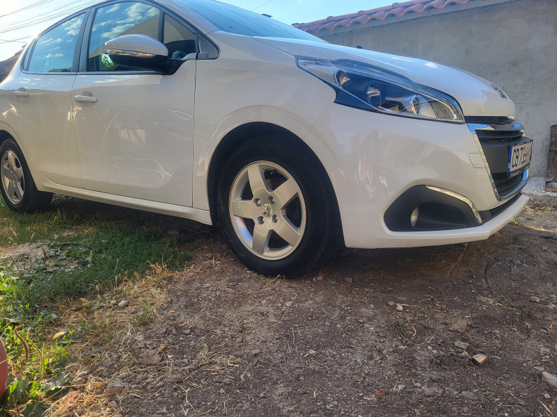 Peugeot 208 BlueHDi, снимка 3 - Автомобили и джипове - 46590762