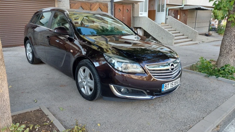 Opel Insignia, снимка 4 - Автомобили и джипове - 47306542