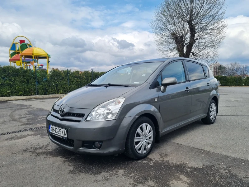Toyota Corolla verso, снимка 6 - Автомобили и джипове - 52553362