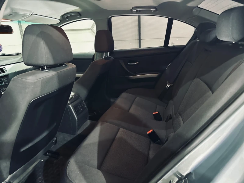 BMW 320 E 90, снимка 10 - Автомобили и джипове - 51959666