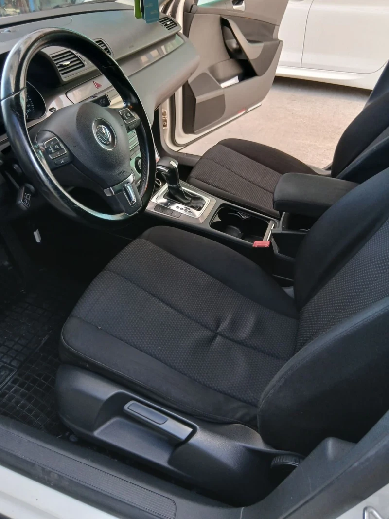 VW Passat 1.4, снимка 8 - Автомобили и джипове - 52347087
