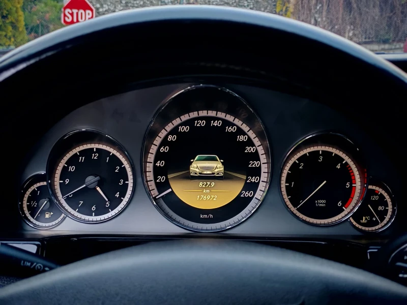 Mercedes-Benz E 250 250CDI* 4-MATIC* 7G-TRONIC* AVANTGARDE* , снимка 17 - Автомобили и джипове - 52392599