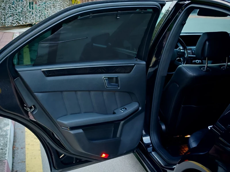 Mercedes-Benz E 250 250CDI* 4-MATIC* 7G-TRONIC* AVANTGARDE* , снимка 16 - Автомобили и джипове - 52392599