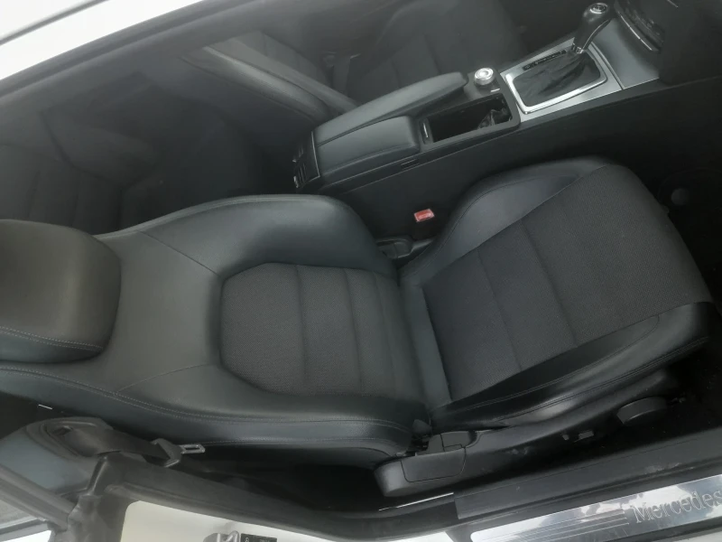 Mercedes-Benz E 220 2.2, снимка 7 - Автомобили и джипове - 53156356