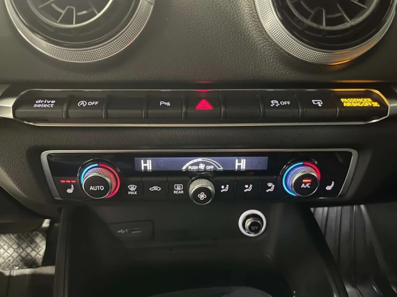 Audi A3 * TECHNIK * CARFAX * БЕЗ ПЪРВОНАЧАЛНА ВНО, снимка 13 - Автомобили и джипове - 53246908