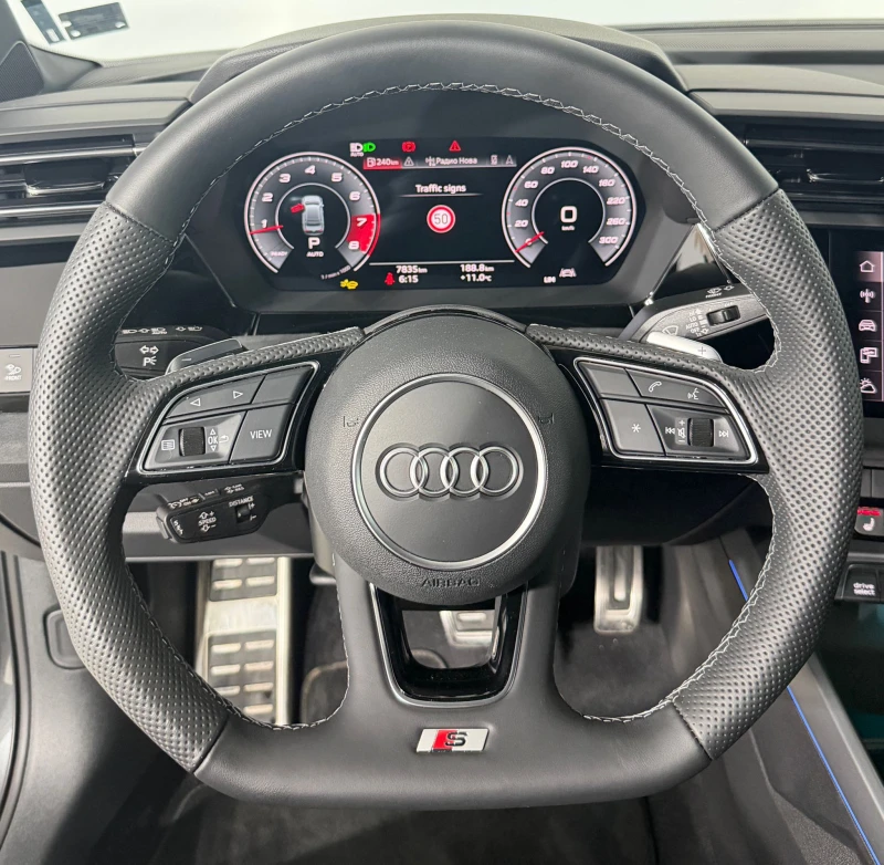 Audi S3 Limousine* Quattro* Гаранция* Alcantara* Асистенти, снимка 12 - Автомобили и джипове - 53269567