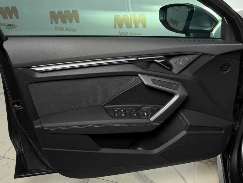 Audi S3 Limousine* Quattro* Гаранция* Alcantara* Асистенти, снимка 6 - Автомобили и джипове - 53269567